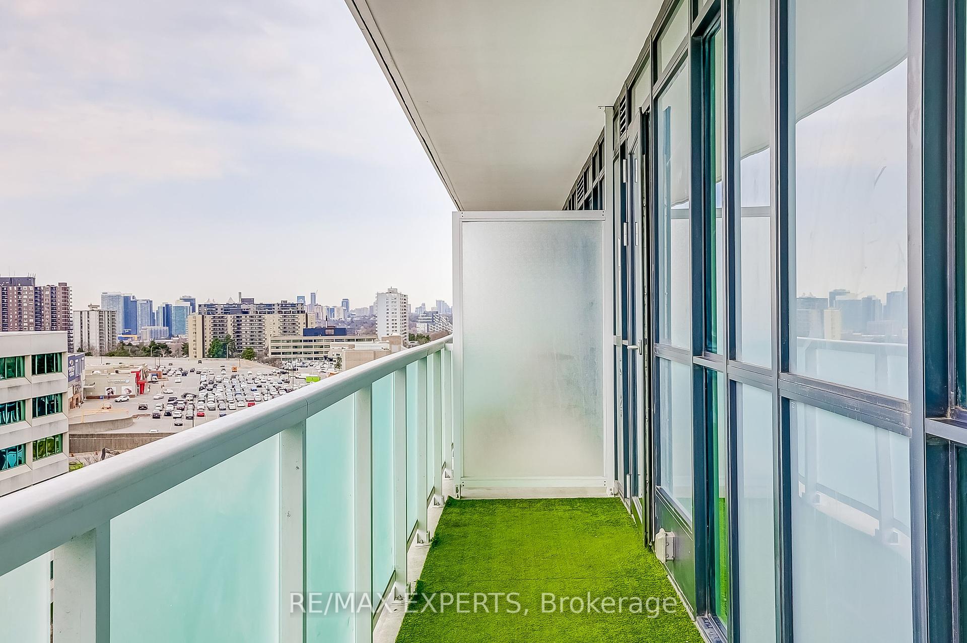 2 Bedrooms Condo at 188 Fairview Mall,  Toronto For sale