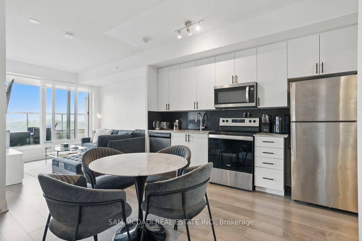 2 Bedrooms Condo at 3220 Sheppard, Toronto For sale