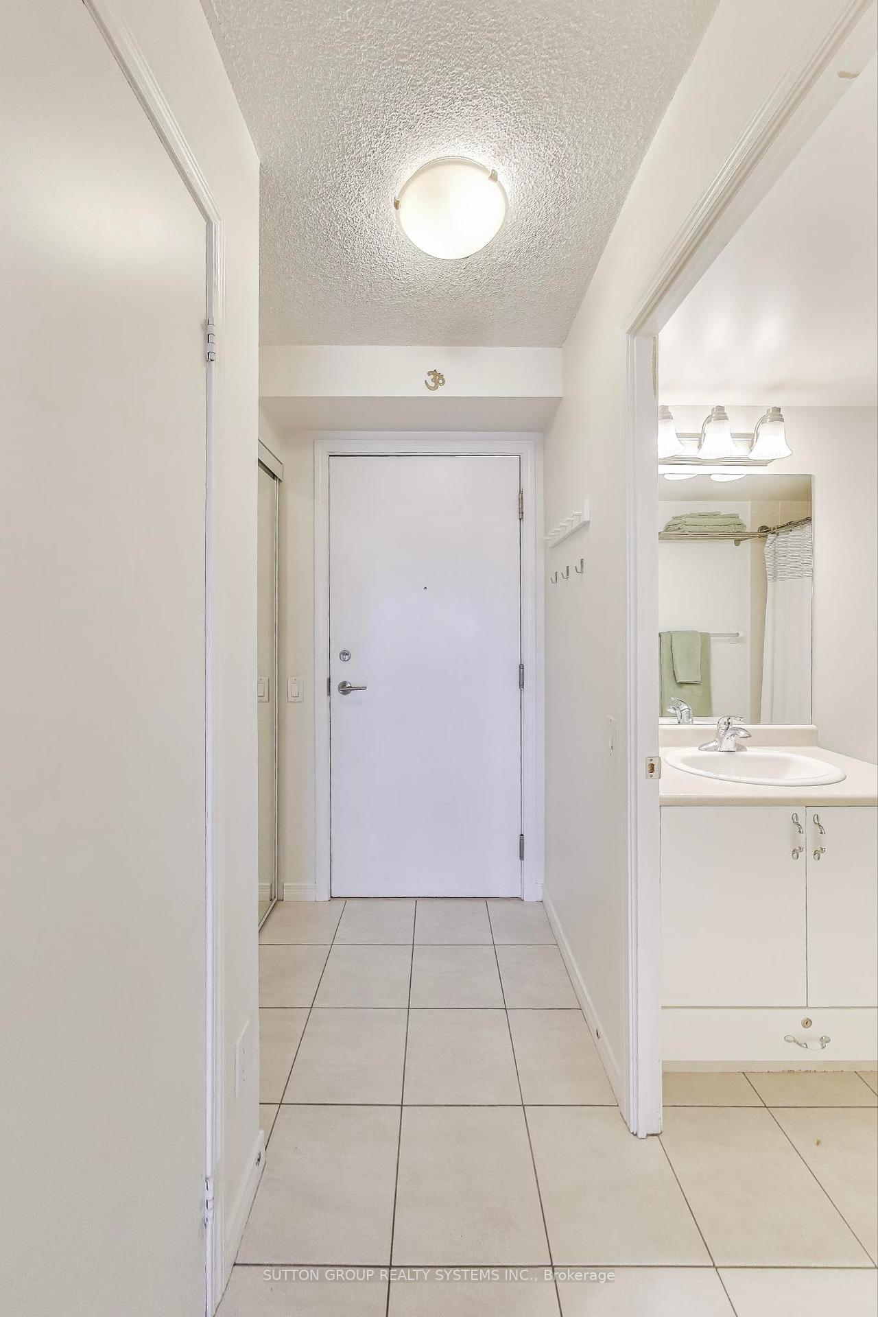 1 Bedroom Condo at 60 Heintzman, Toronto For sale
