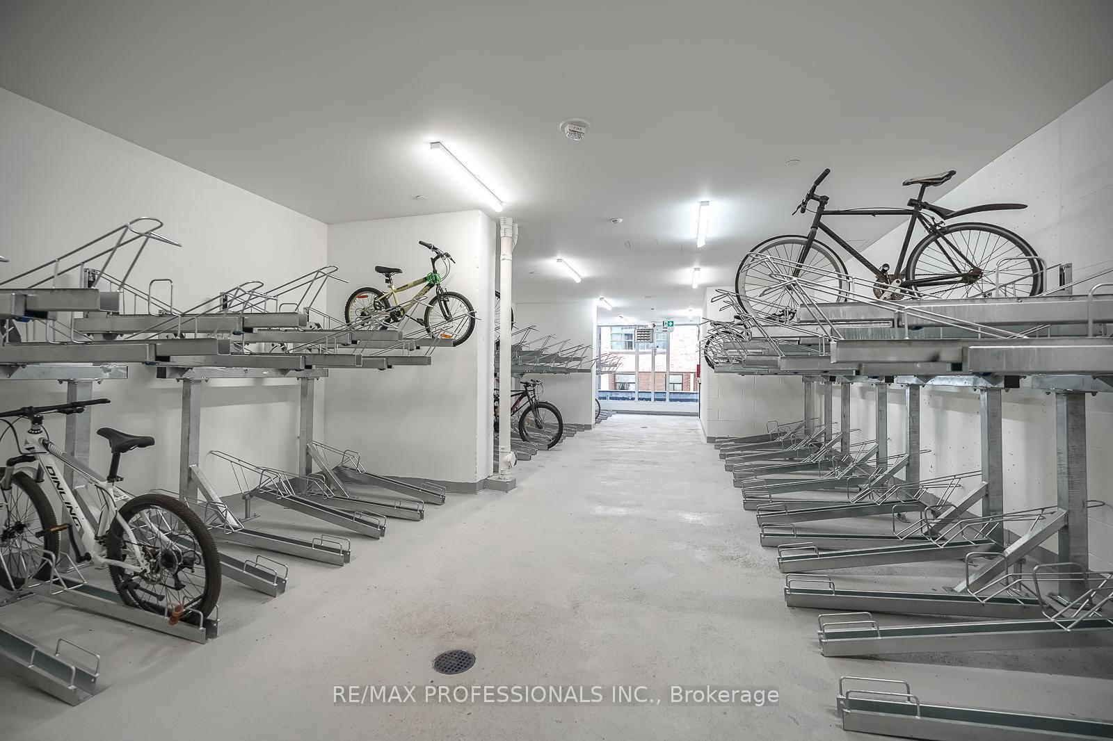 2 Bedrooms Condo at 65 Mutual, Toronto For sale