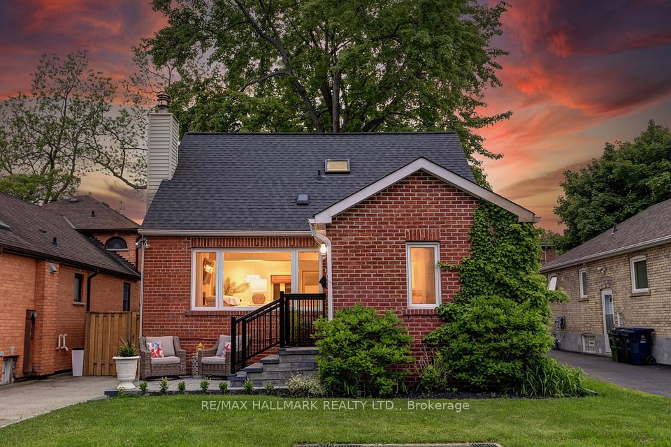 12 Queensgrove