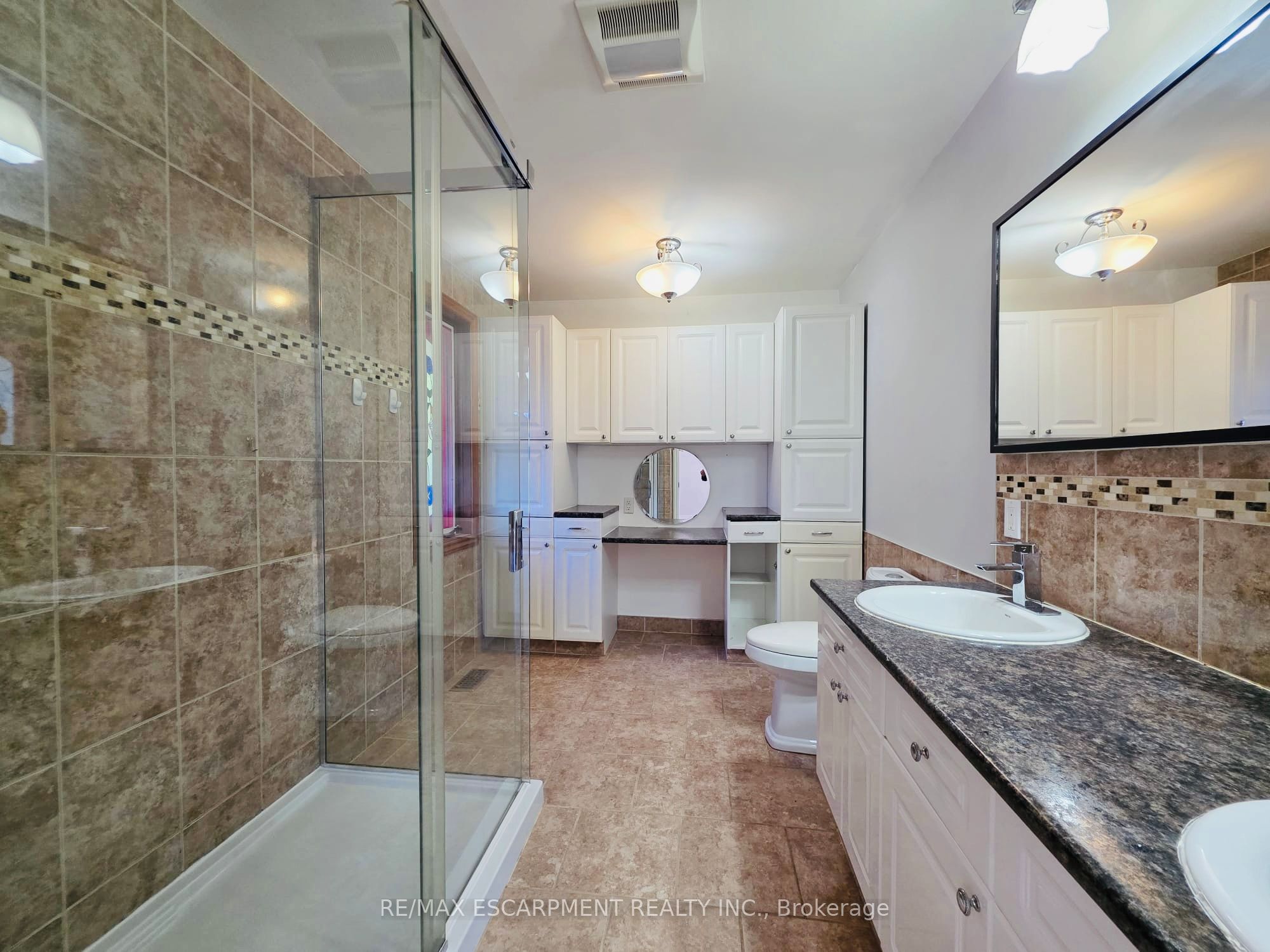 1200 Birchview Drive