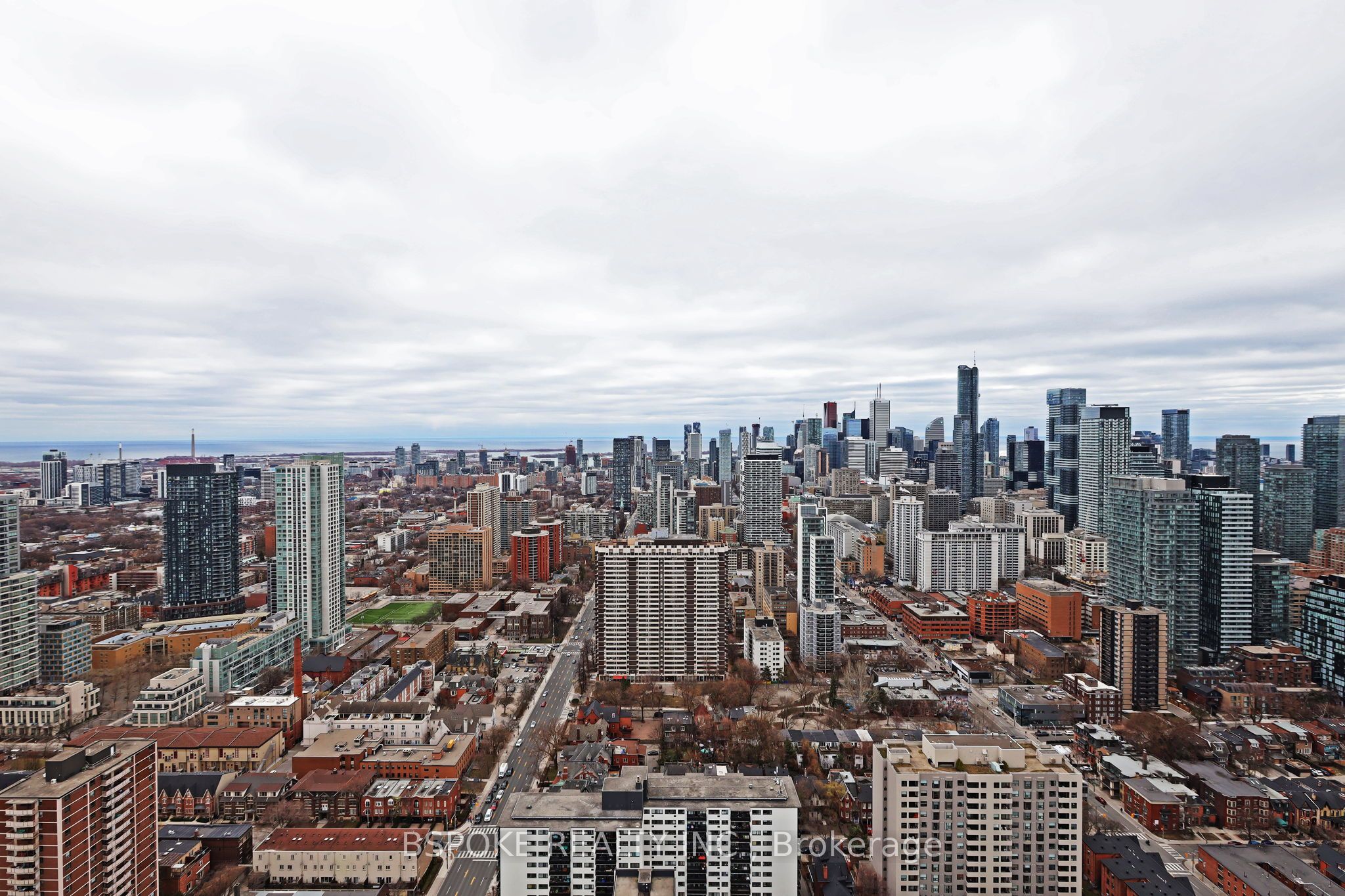 101 Charles Street E, #4402