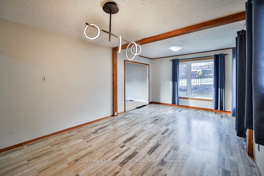 23 Hope Street W