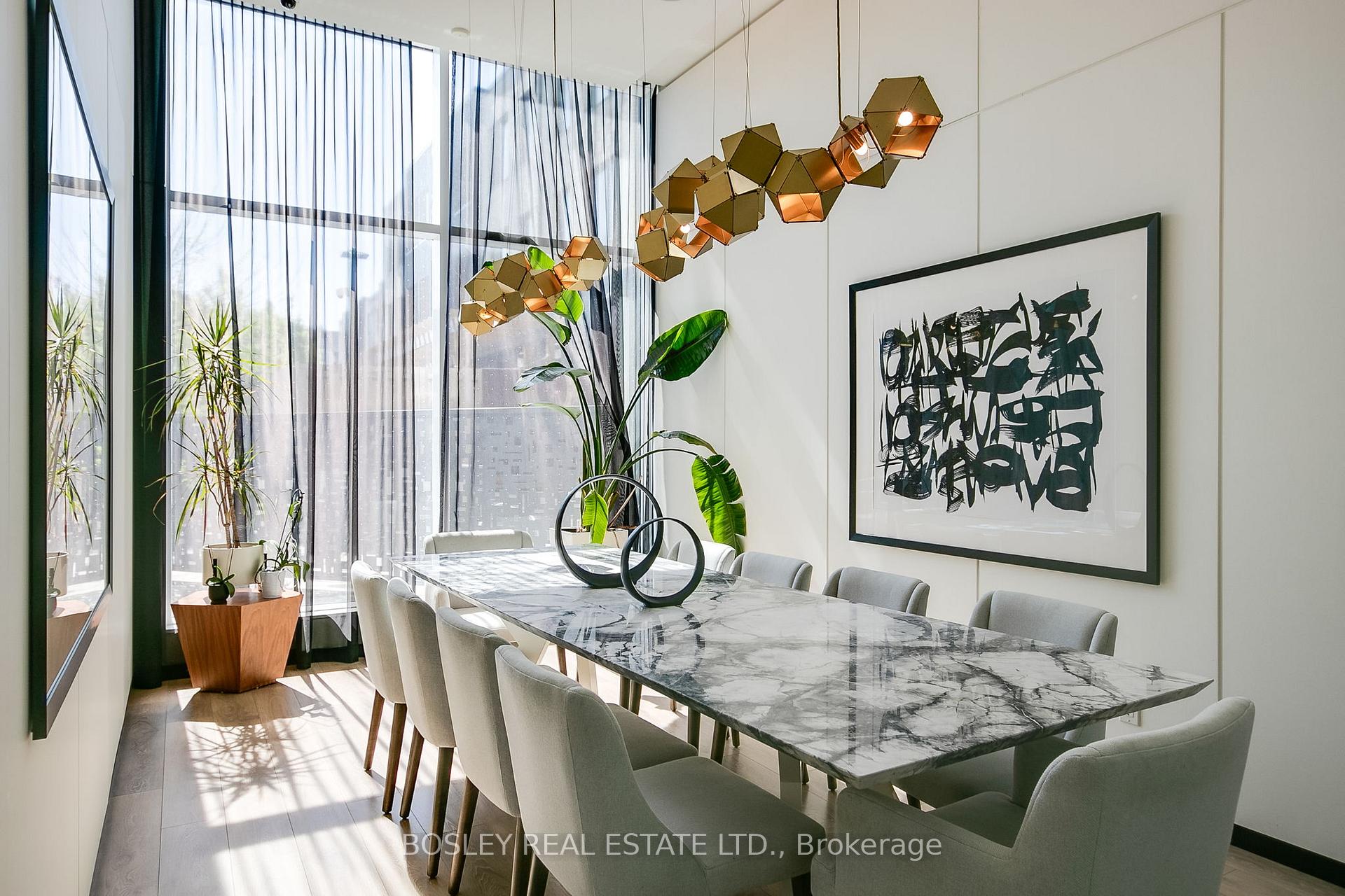 2 Bedrooms Condo at 80 Vanauley, Toronto For sale