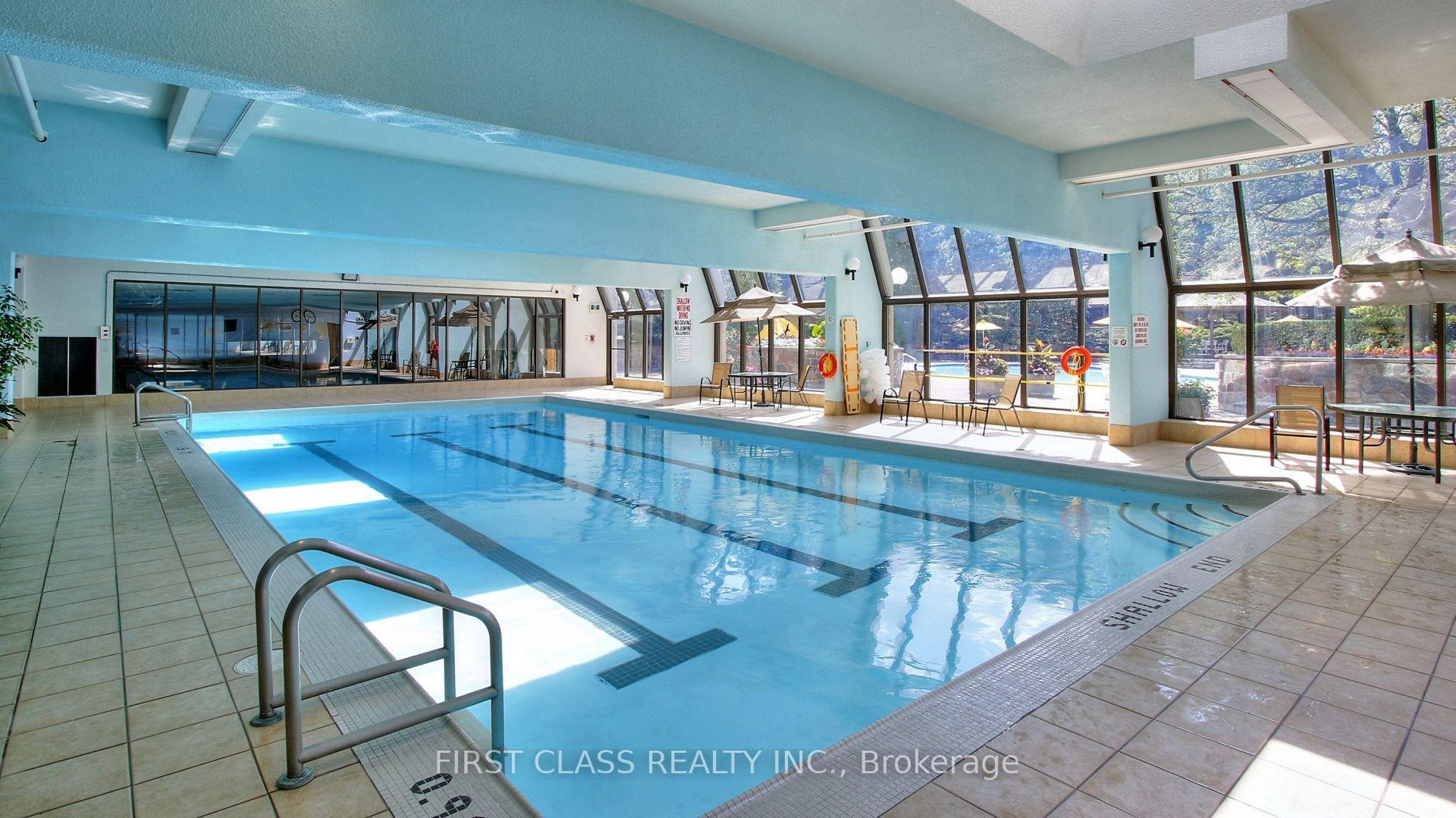 3 Bedrooms Condo at 25 Bamburgh, Toronto For sale