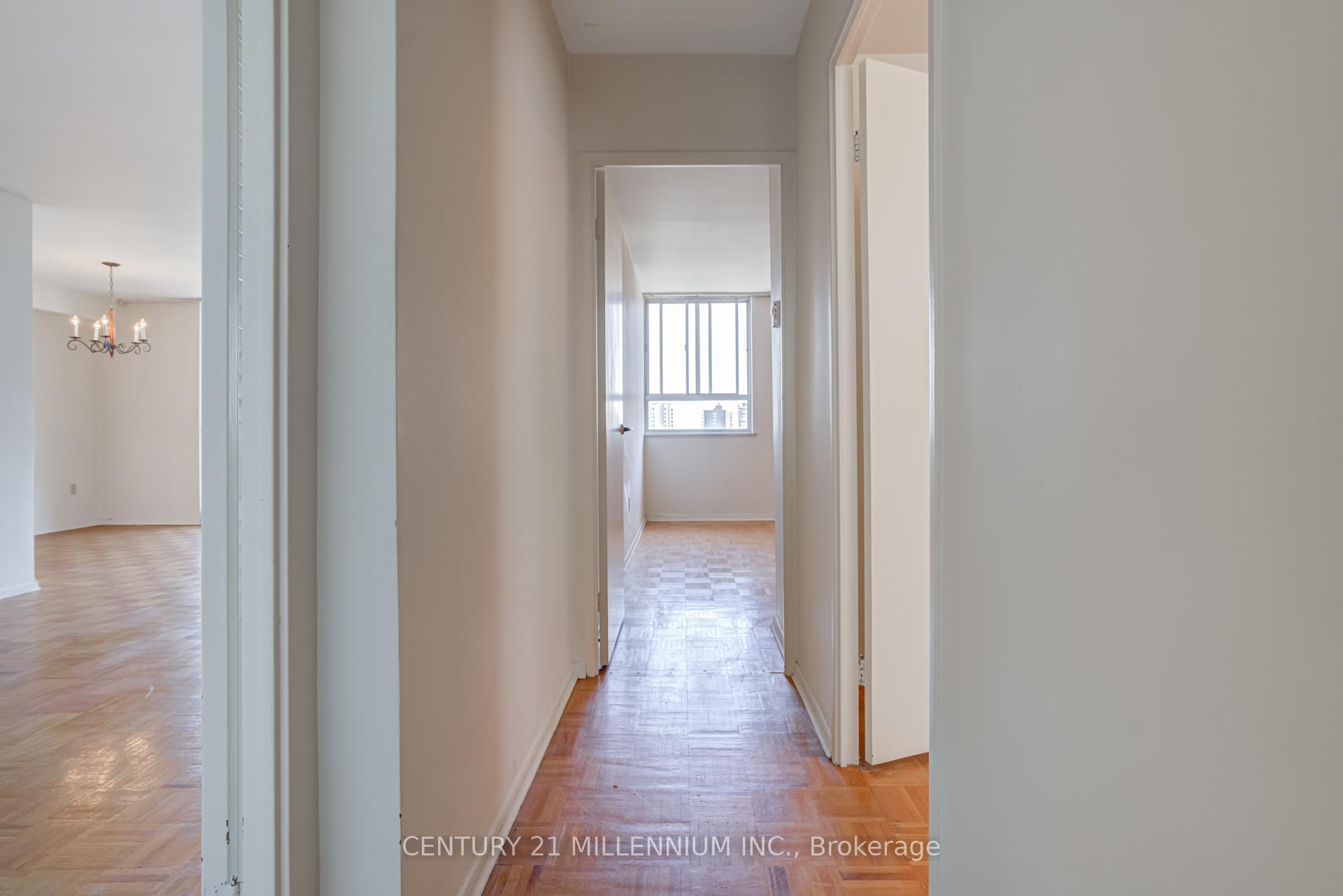 3 Bedrooms Condo at 5 Massey, Toronto For sale