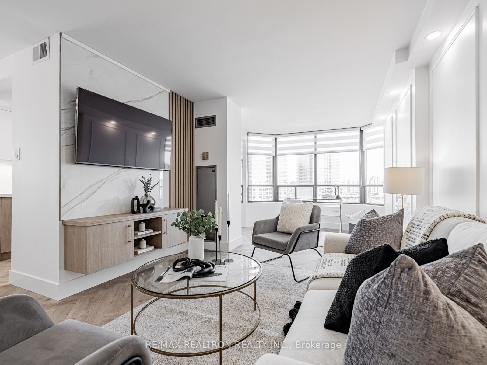 7420 Bathurst Street N, #1611