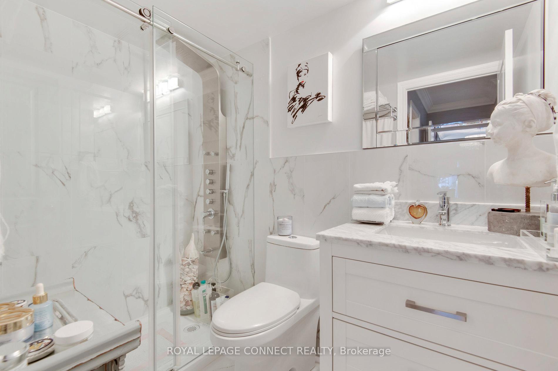 3 Bedrooms Condo at 80 Antibes, Toronto For sale