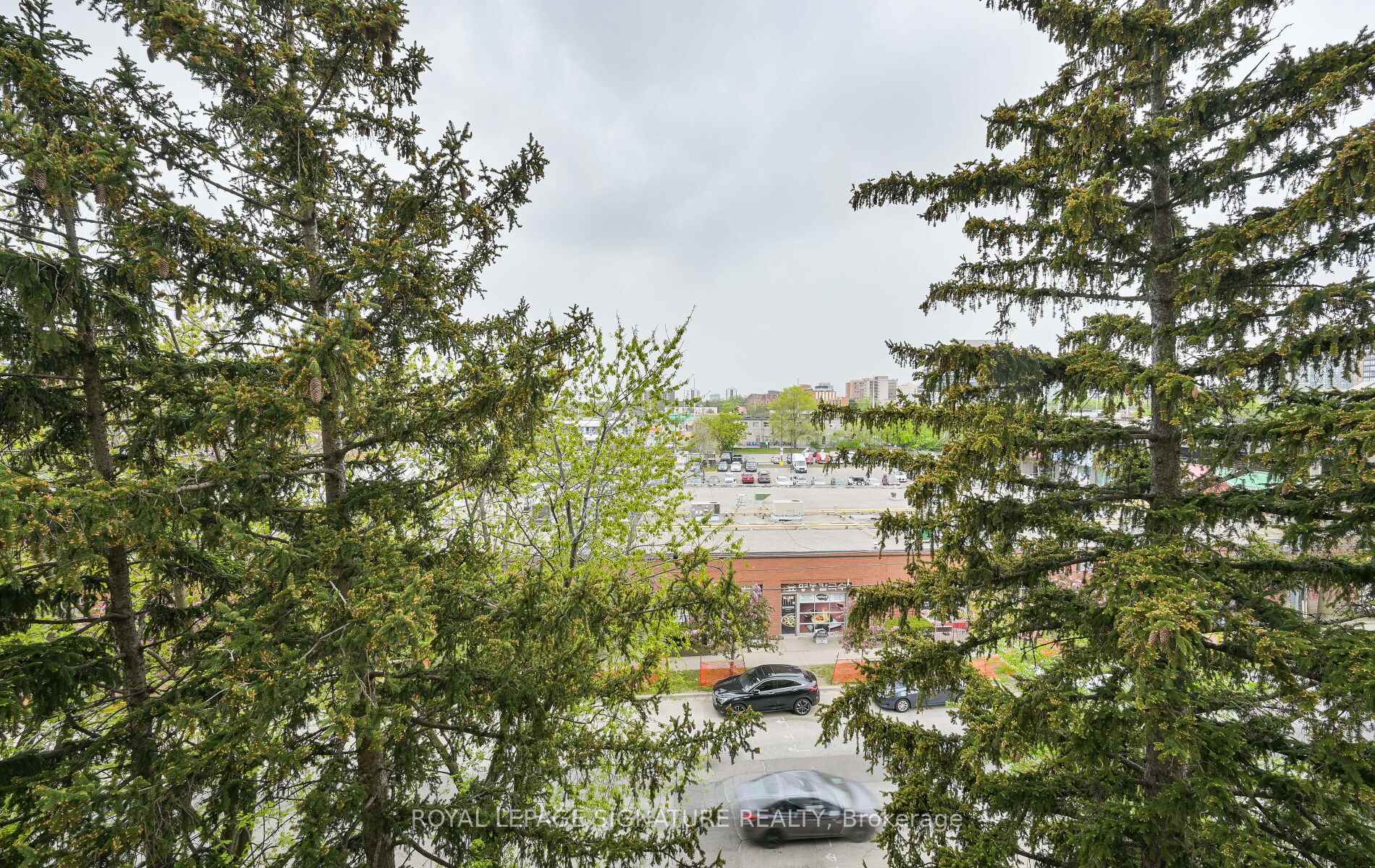 2 Bedrooms Condo at 75 King, Mississauga For sale