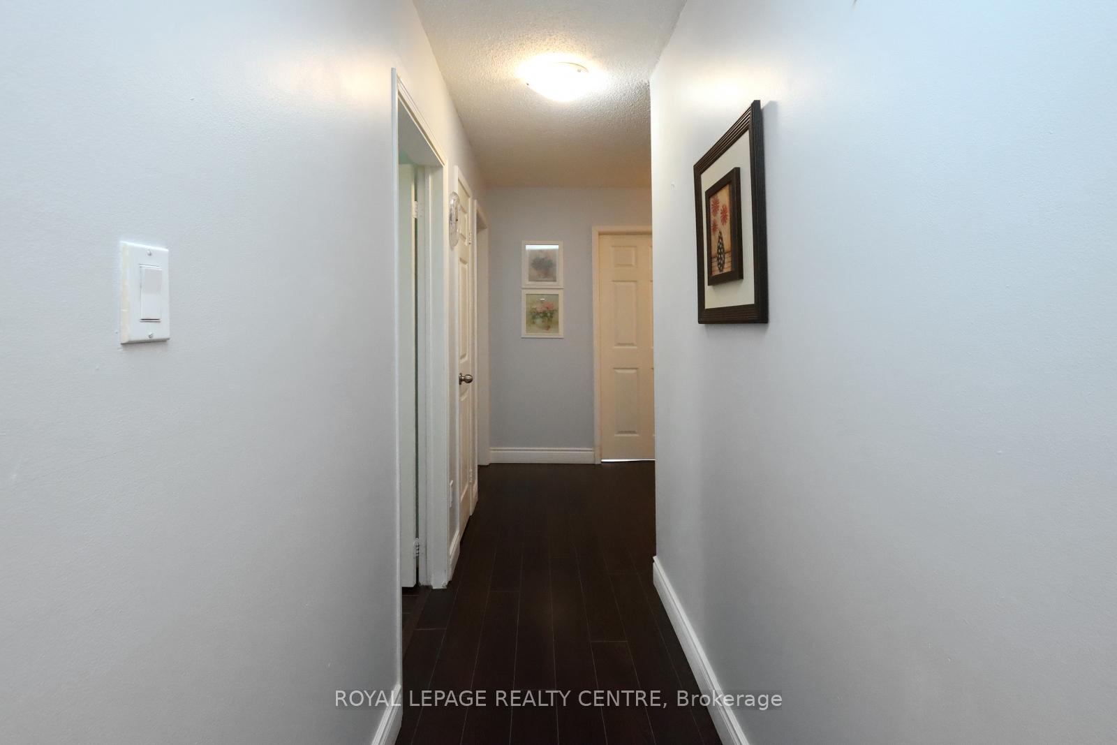 3 Bedrooms Condo at 2866 Battleford, Mississauga For sale