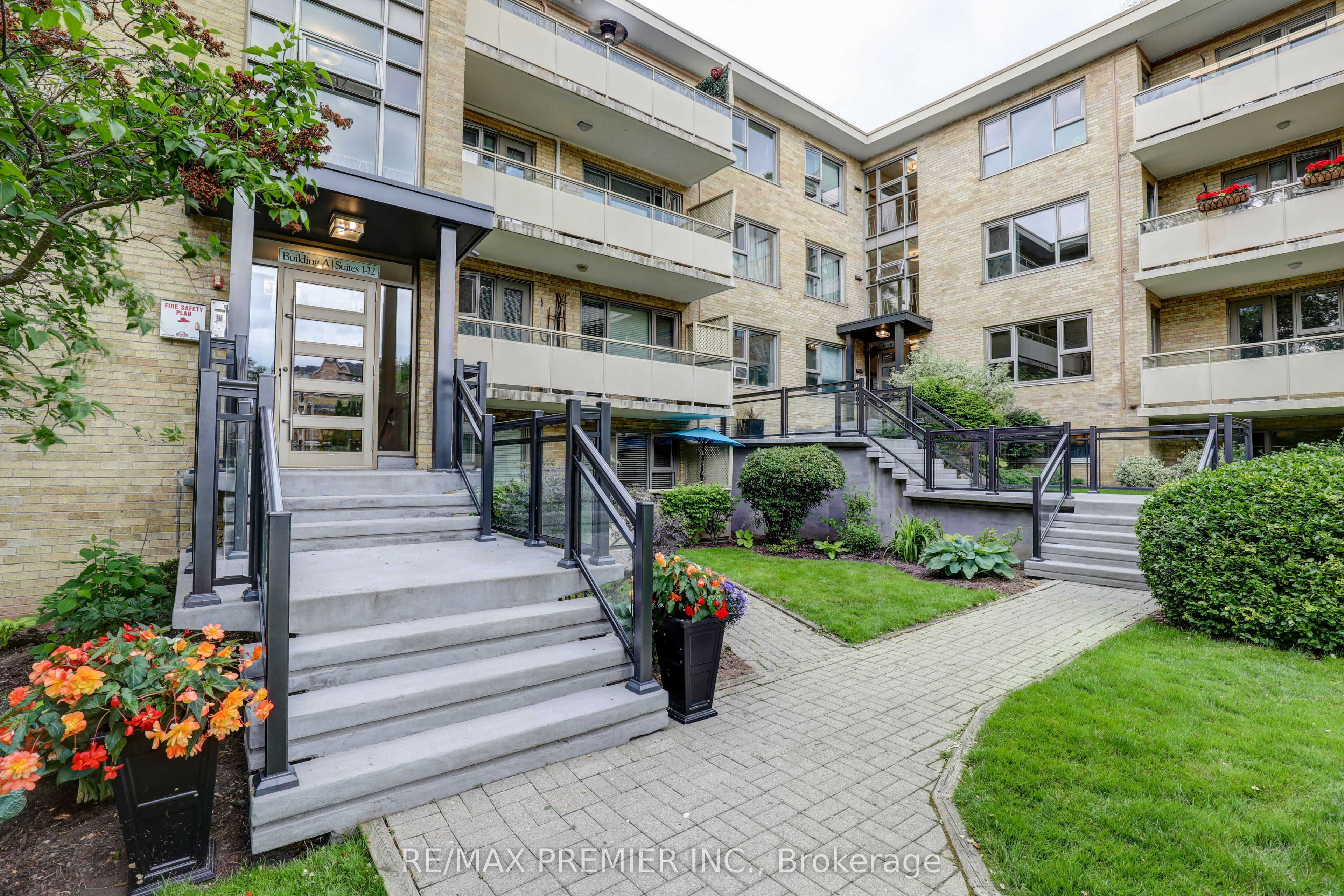 8 Corinth Gardens, #9