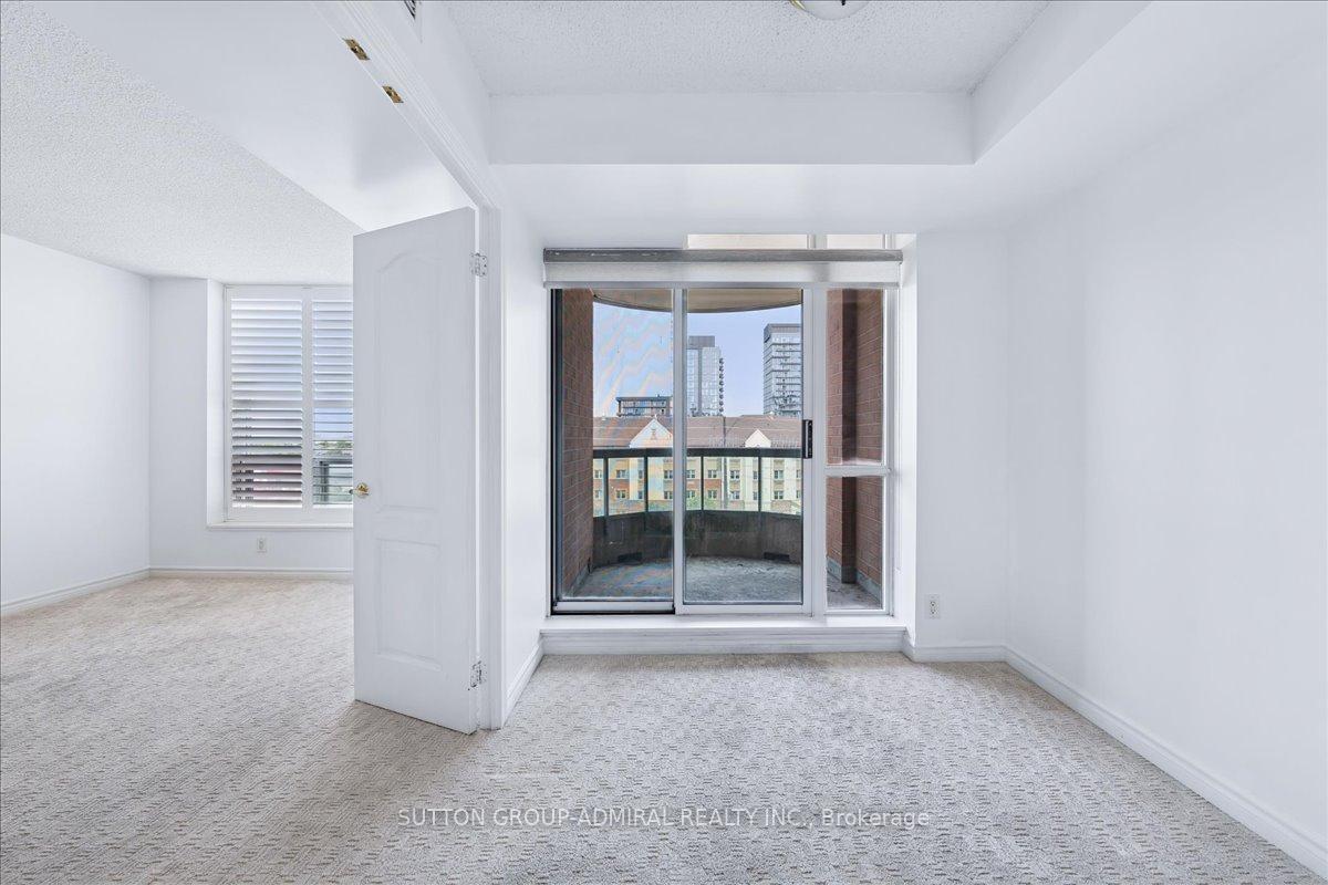 2 Bedrooms Condo at 745 New Westminster, Vaughan For sale
