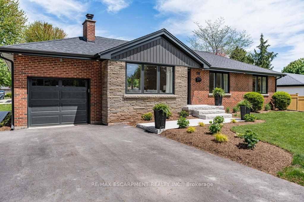 877 Condor Drive