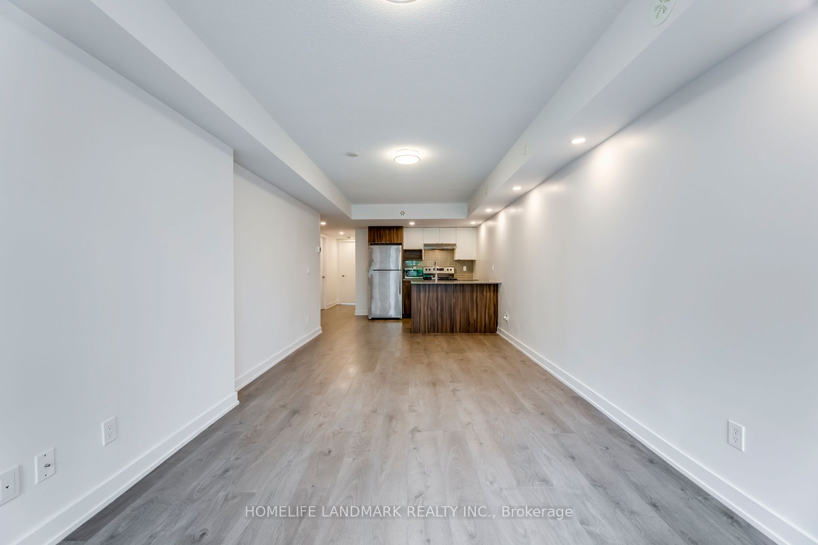 1133 Cooke Boulevard, #808
