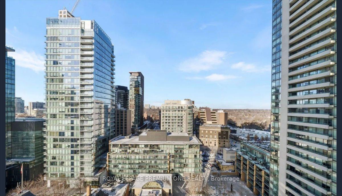 2 Bedrooms Condo at 11 Yorkville, Toronto For sale