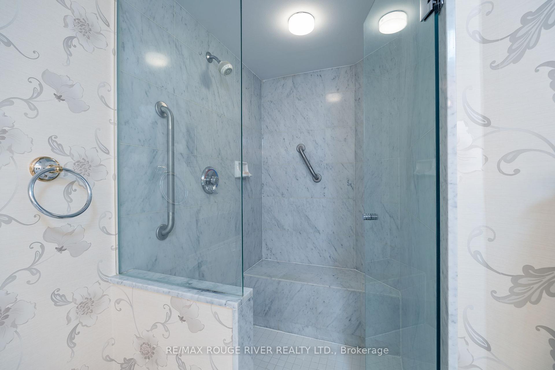 3 Bedrooms Condo at 101 Subway, Toronto For sale