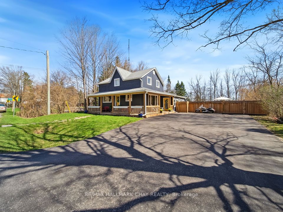 4539 Penetanguishene Road, Springwater, ON L0L 1V0