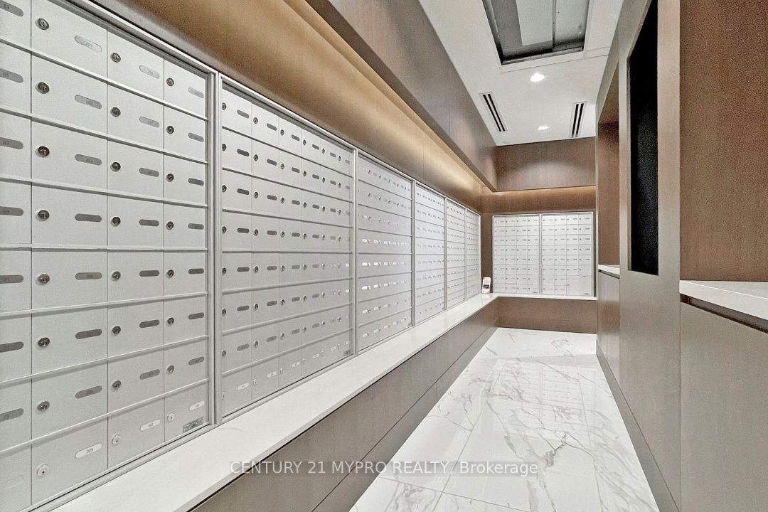 85 McMahon Drive, #1801