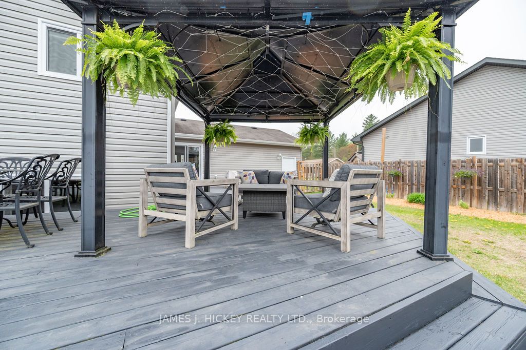 1010 Beatty Crescent