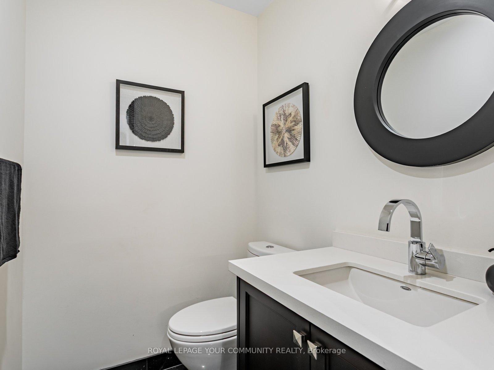 3 Bedrooms Condo at 1 Rainsford, Toronto For sale