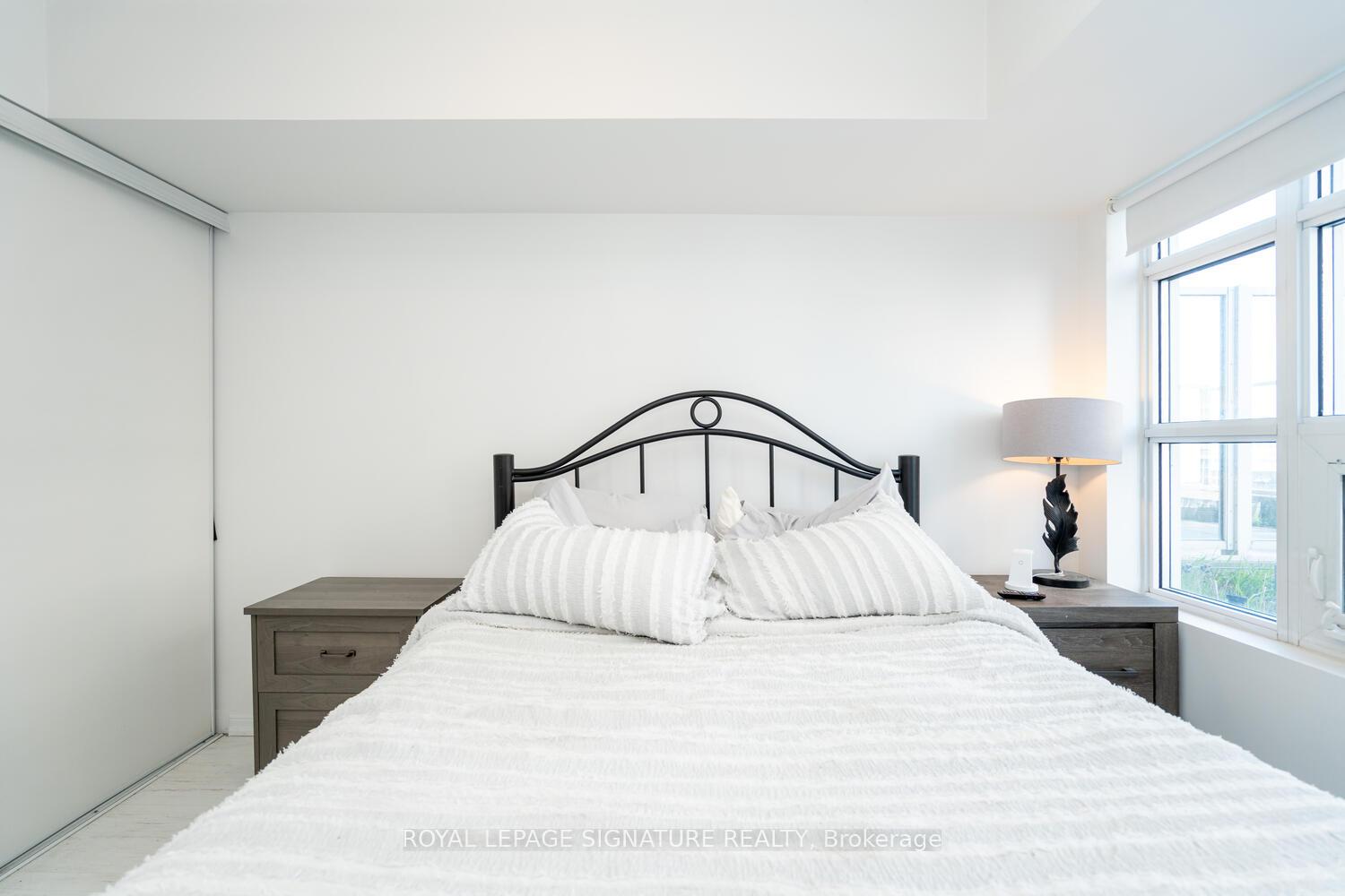 2 Bedrooms Condo at 75 East Liberty, Toronto For sale