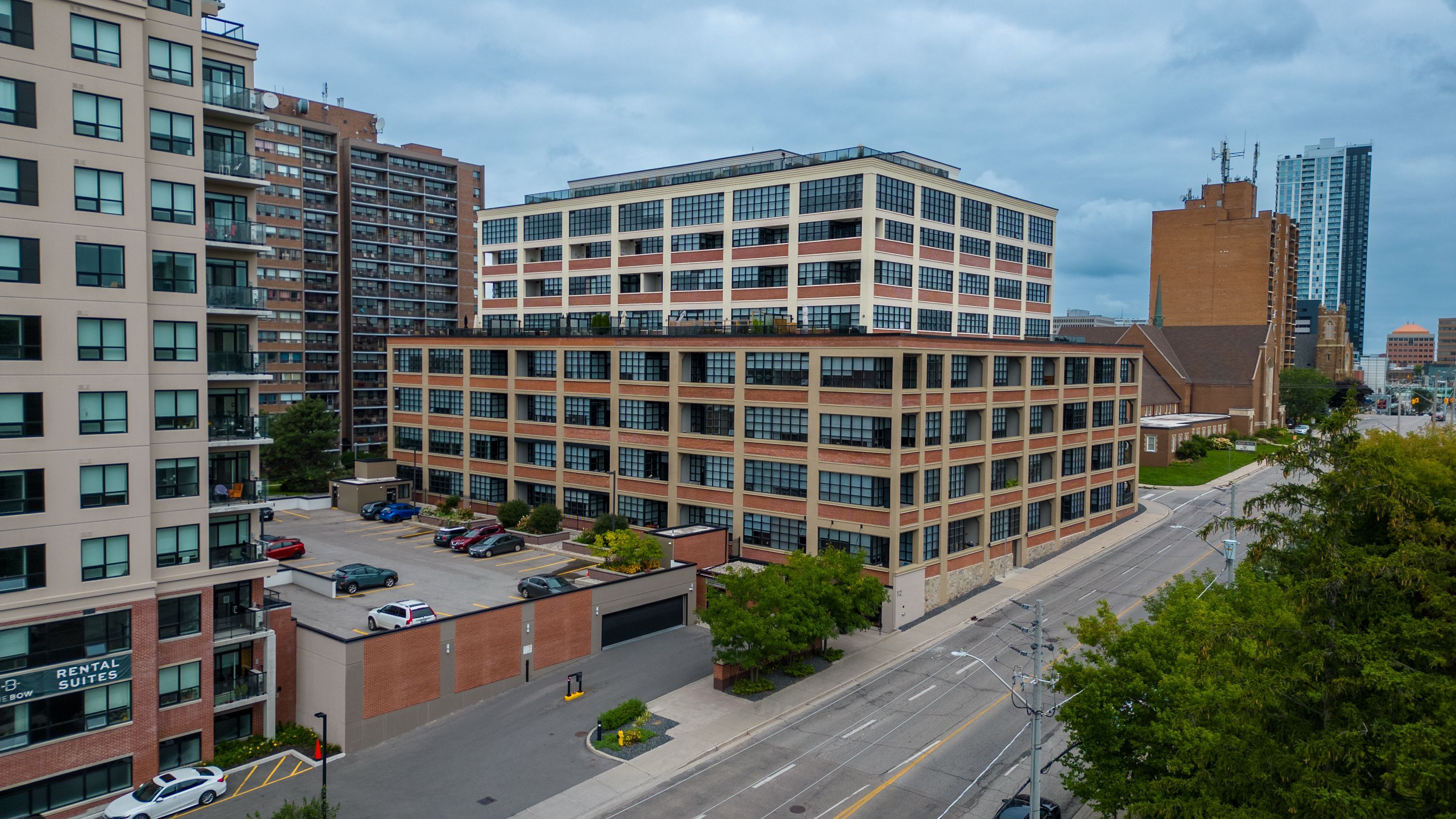 112 Benton Street Unit# 325 Kitchener Ontario N2G 3H6