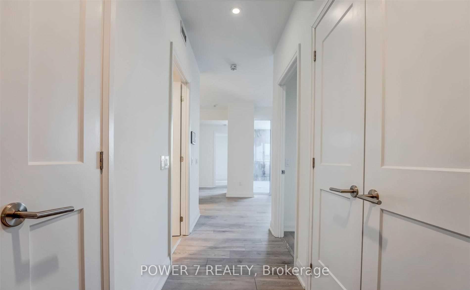 #1001 – 21 Park Street, Mississauga, ON L5G 1L7