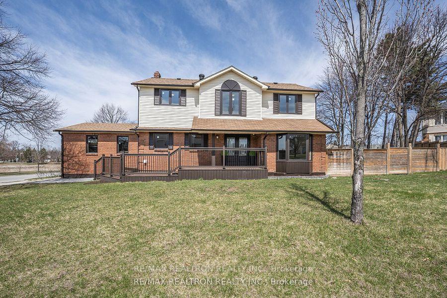 21 Firman Drive, Barrie, ON L4N 6T6