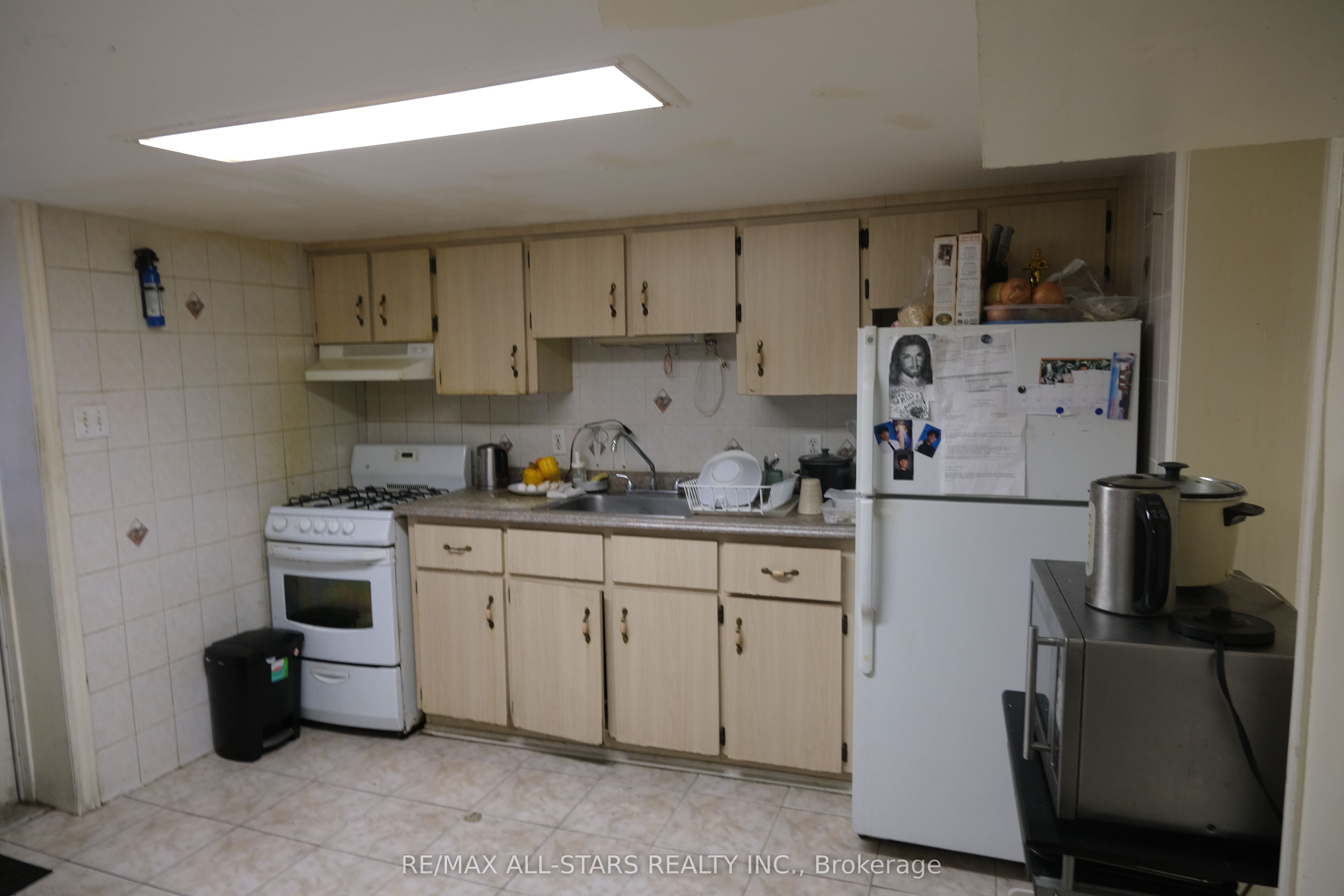626 Caledonia Road