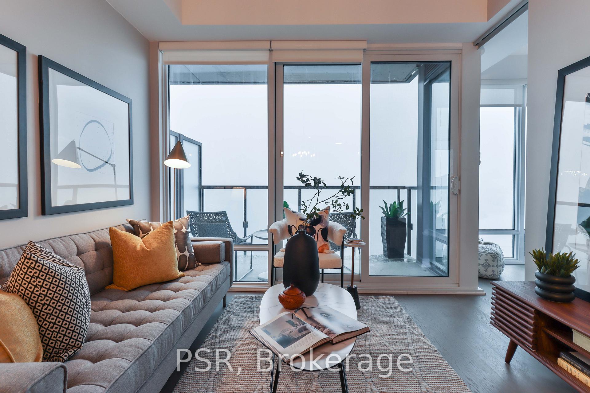 2 Bedrooms Condo at 488 University Ave, Toronto For sale