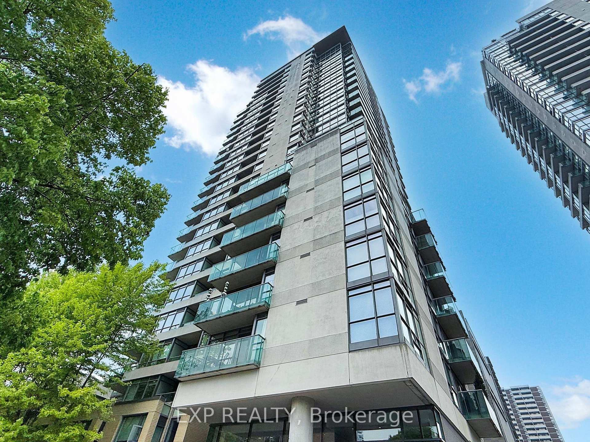 2 Bedrooms Condo at 285 Mutual, Toronto For sale