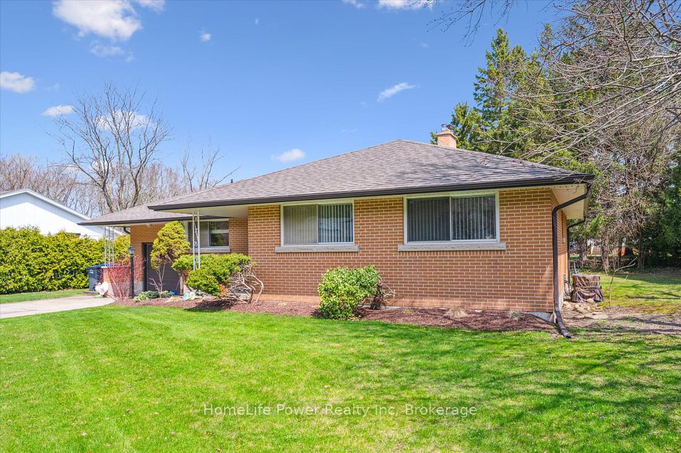 6 Evergreen Drive, Guelph, ON N1G 2M6