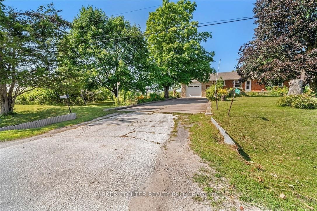 1736 Killarney Beach Road