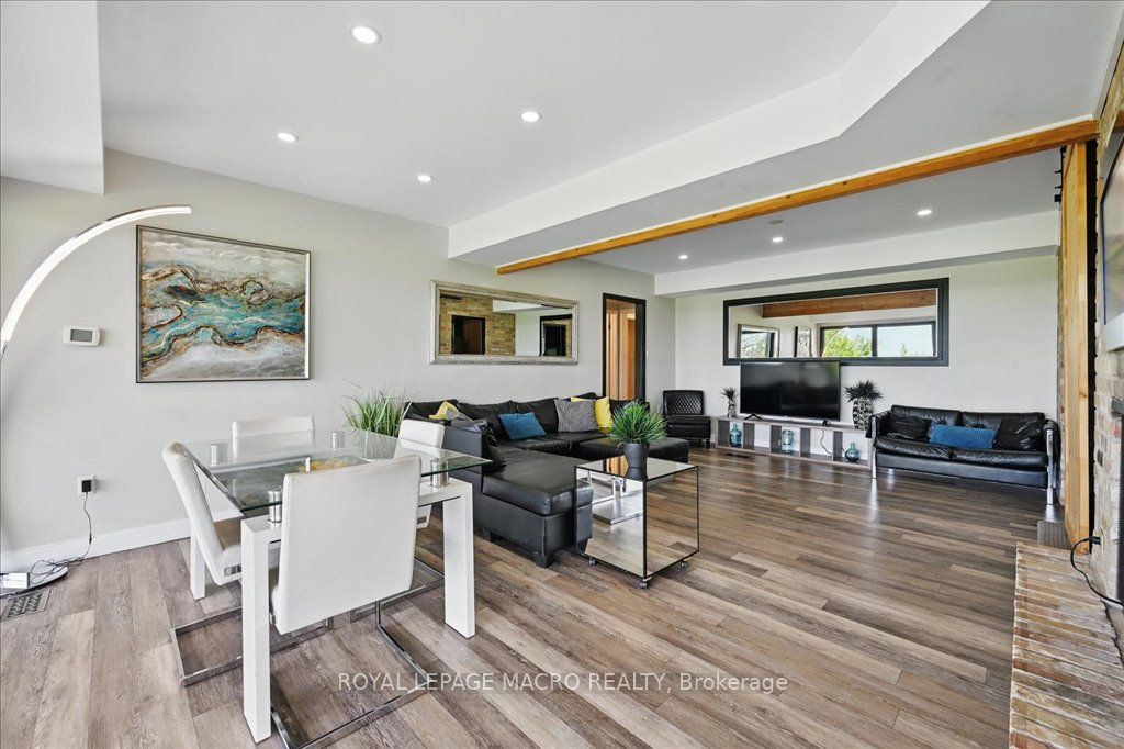 33 Leslie Drive