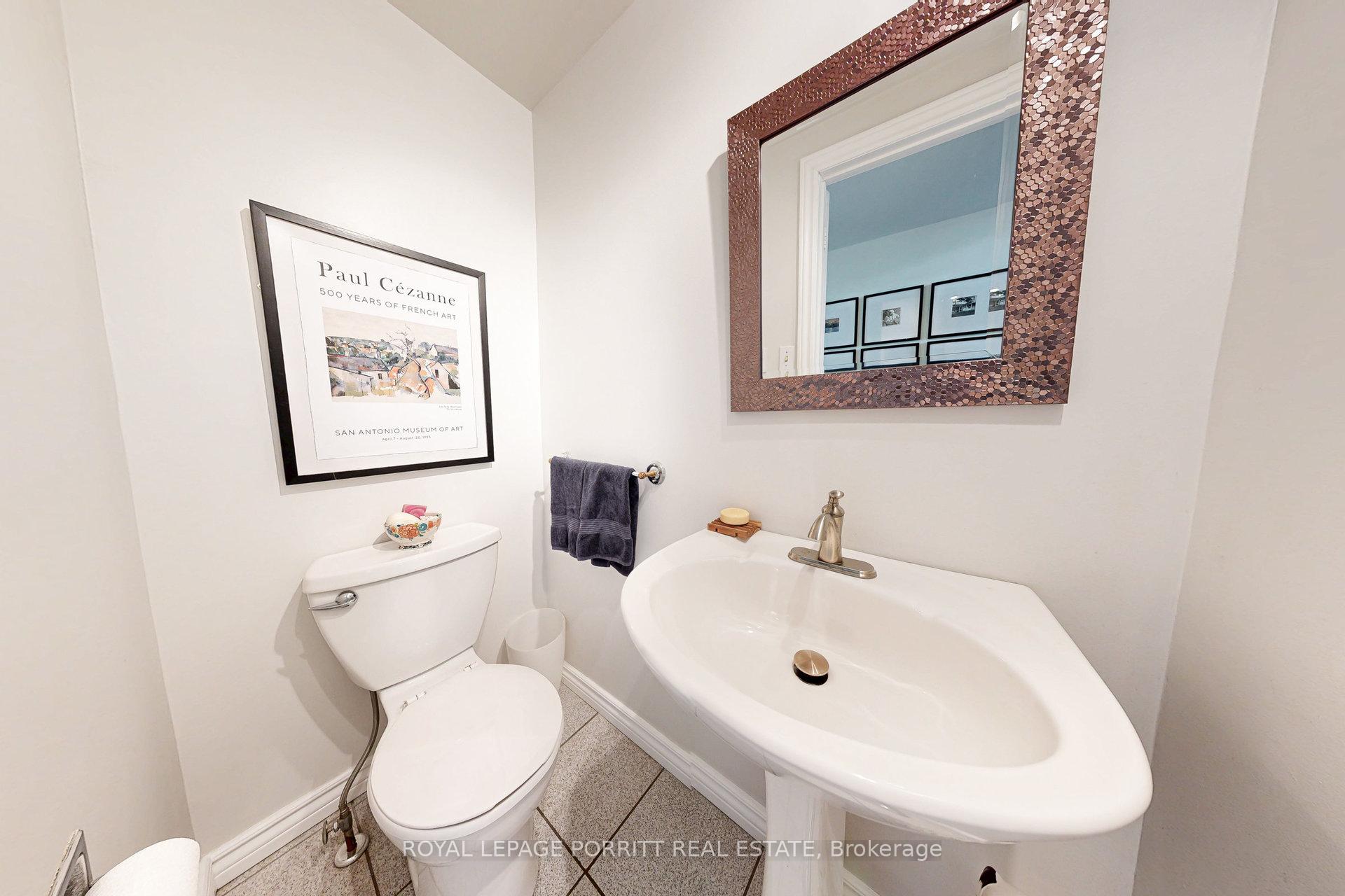 3 Bedrooms Condo at 3395 Cliff, Mississauga For sale