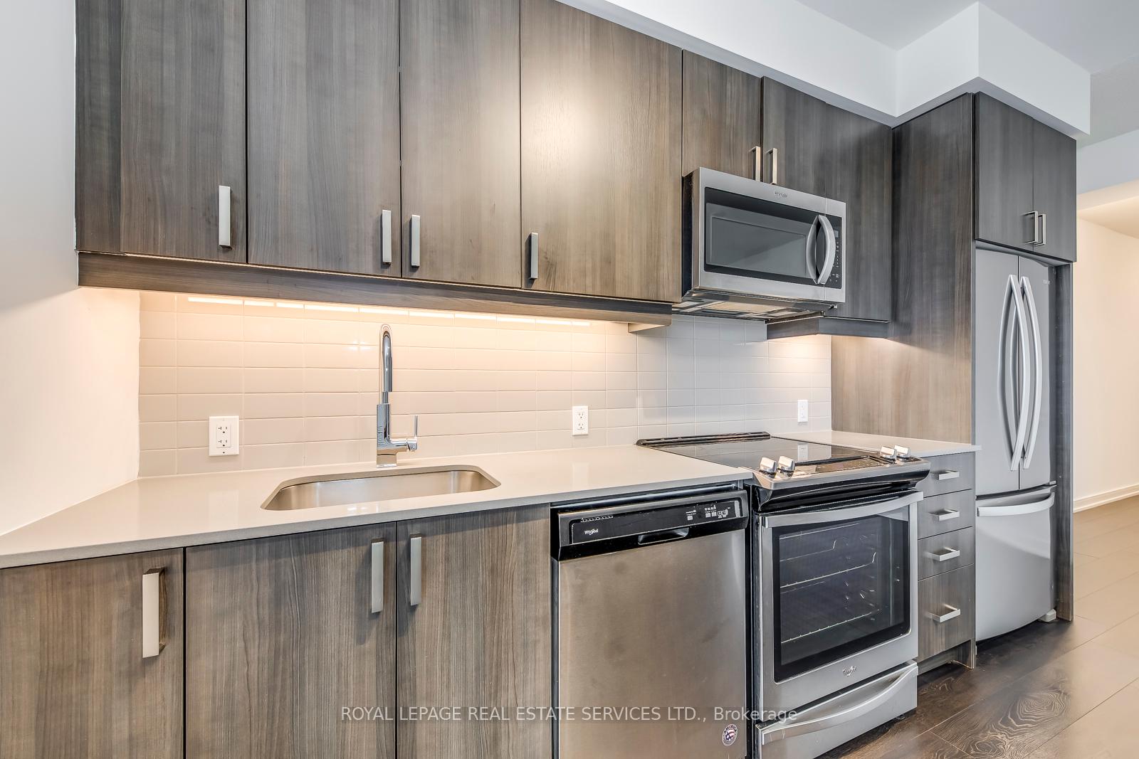 2 Bedrooms Condo at 8 Nahani Way,  Mississauga For sale