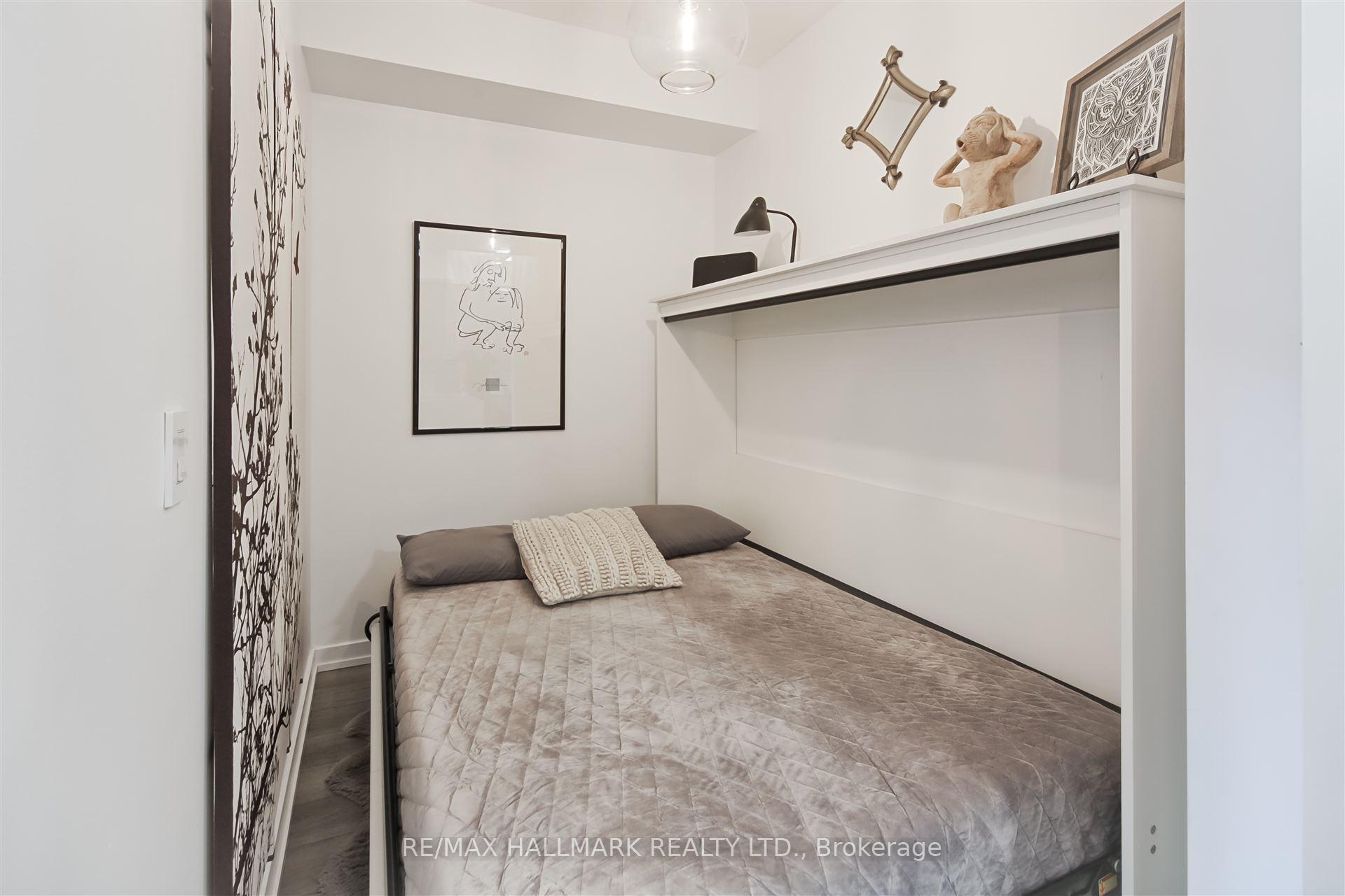 2 Bedrooms Condo at 260 Sackville, Toronto For sale