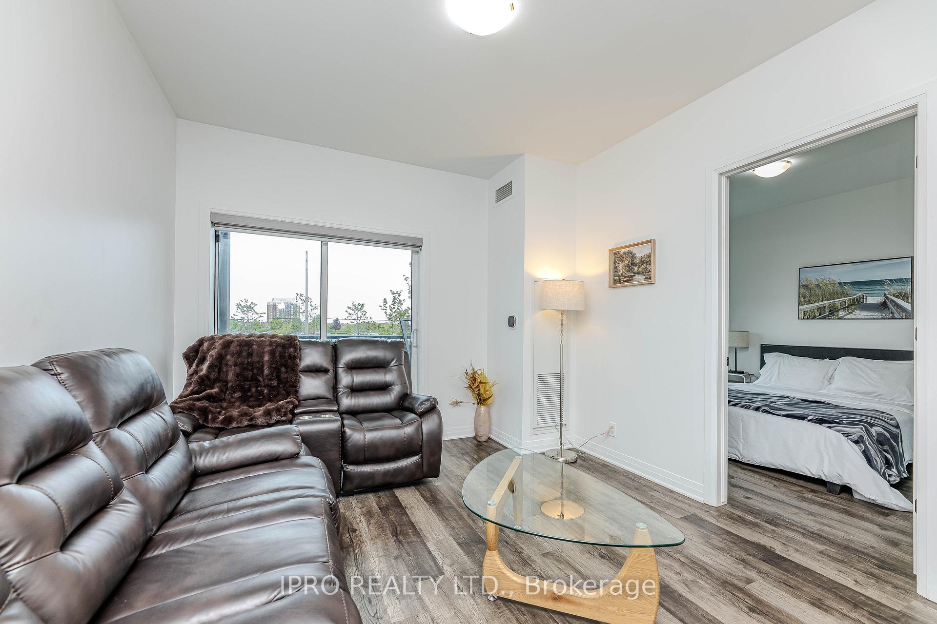 1 Bedroom Condo at 102 Grovewood Common, Oakville For sale