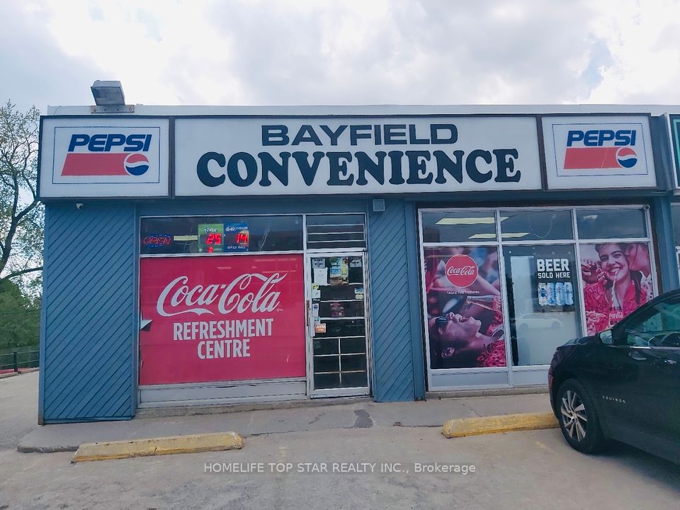 102 Bayfield