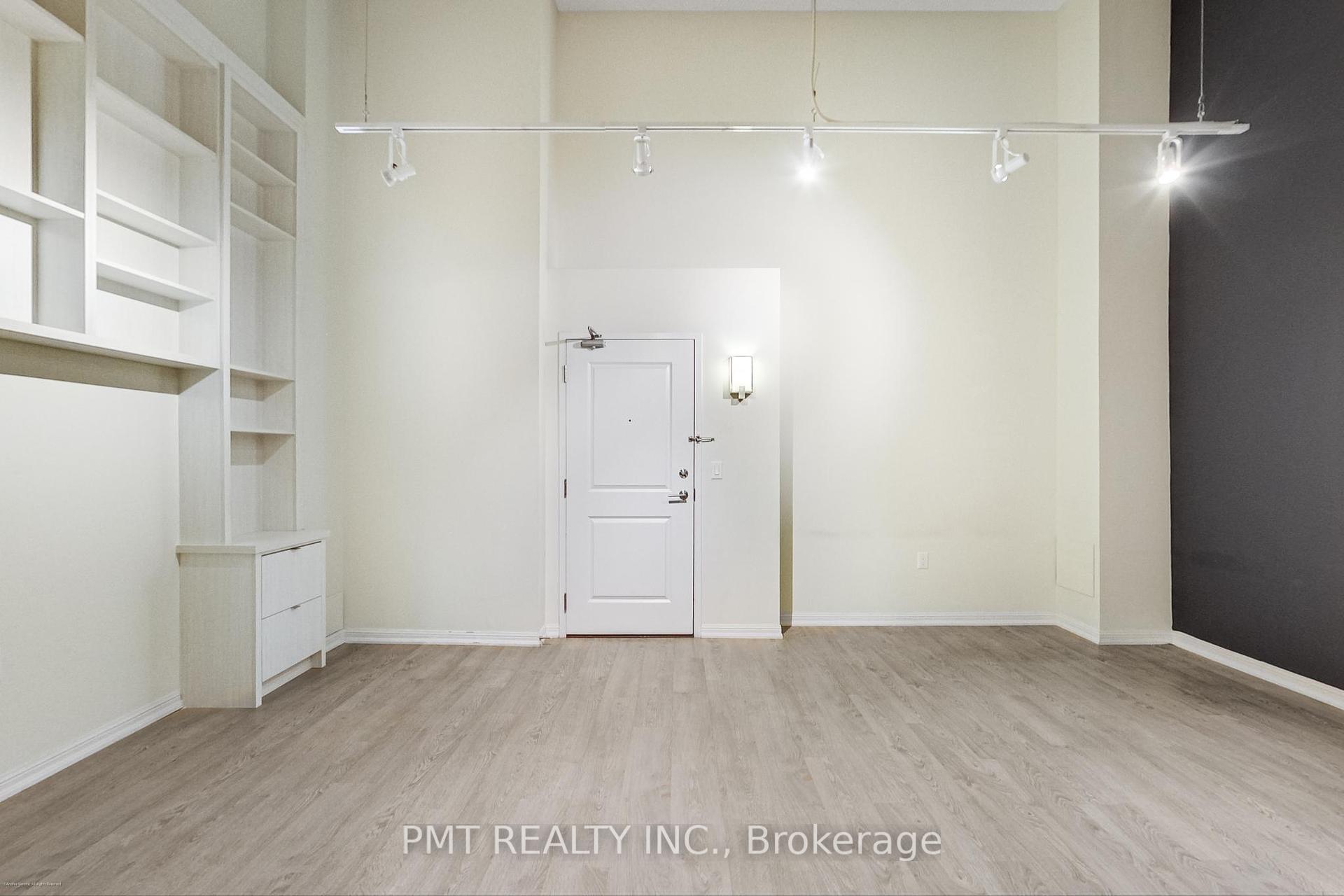 2 Bedrooms Condo at 125 Western Battery, Toronto For sale
