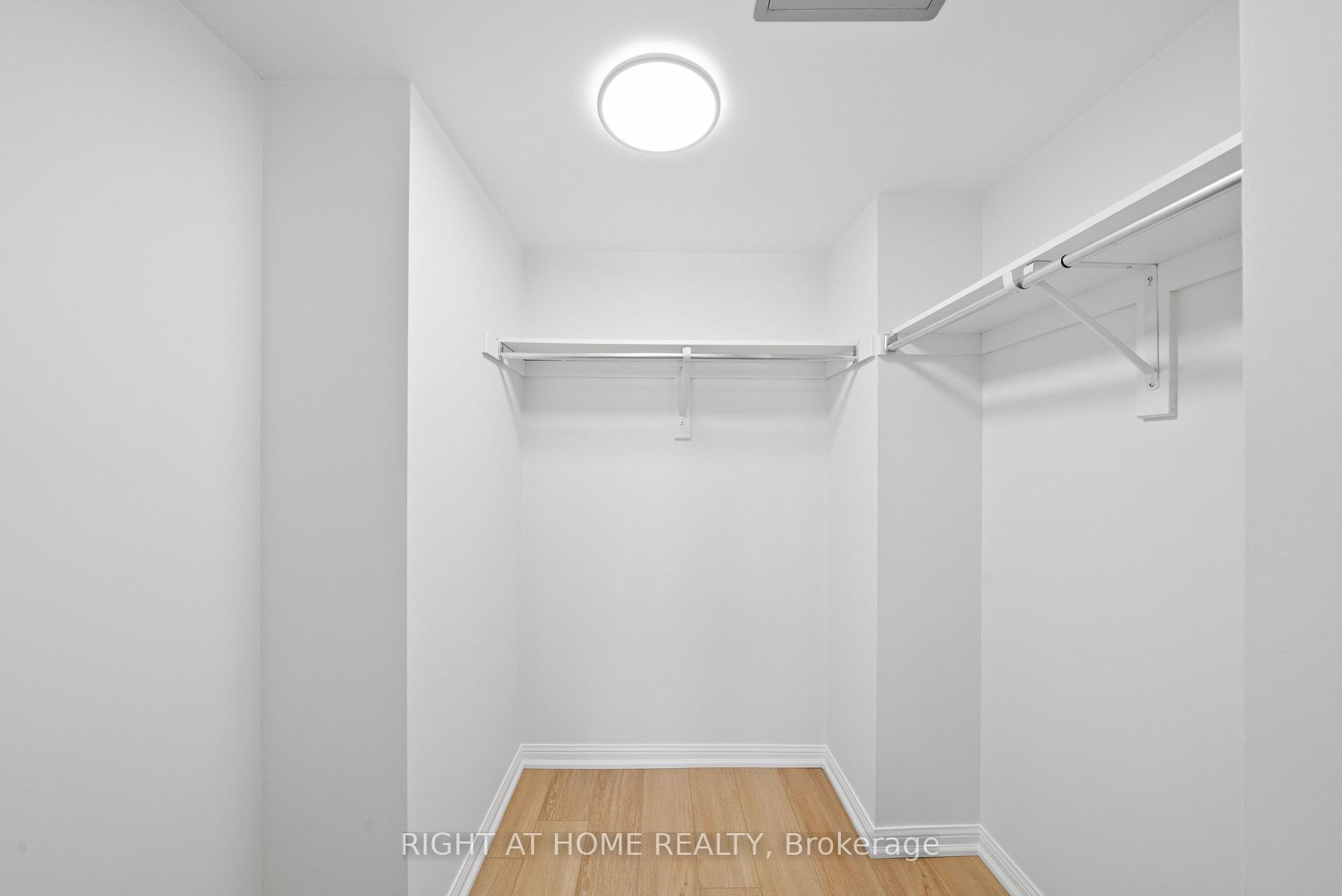 3 Bedrooms Condo at 11 Foundry, Toronto For sale