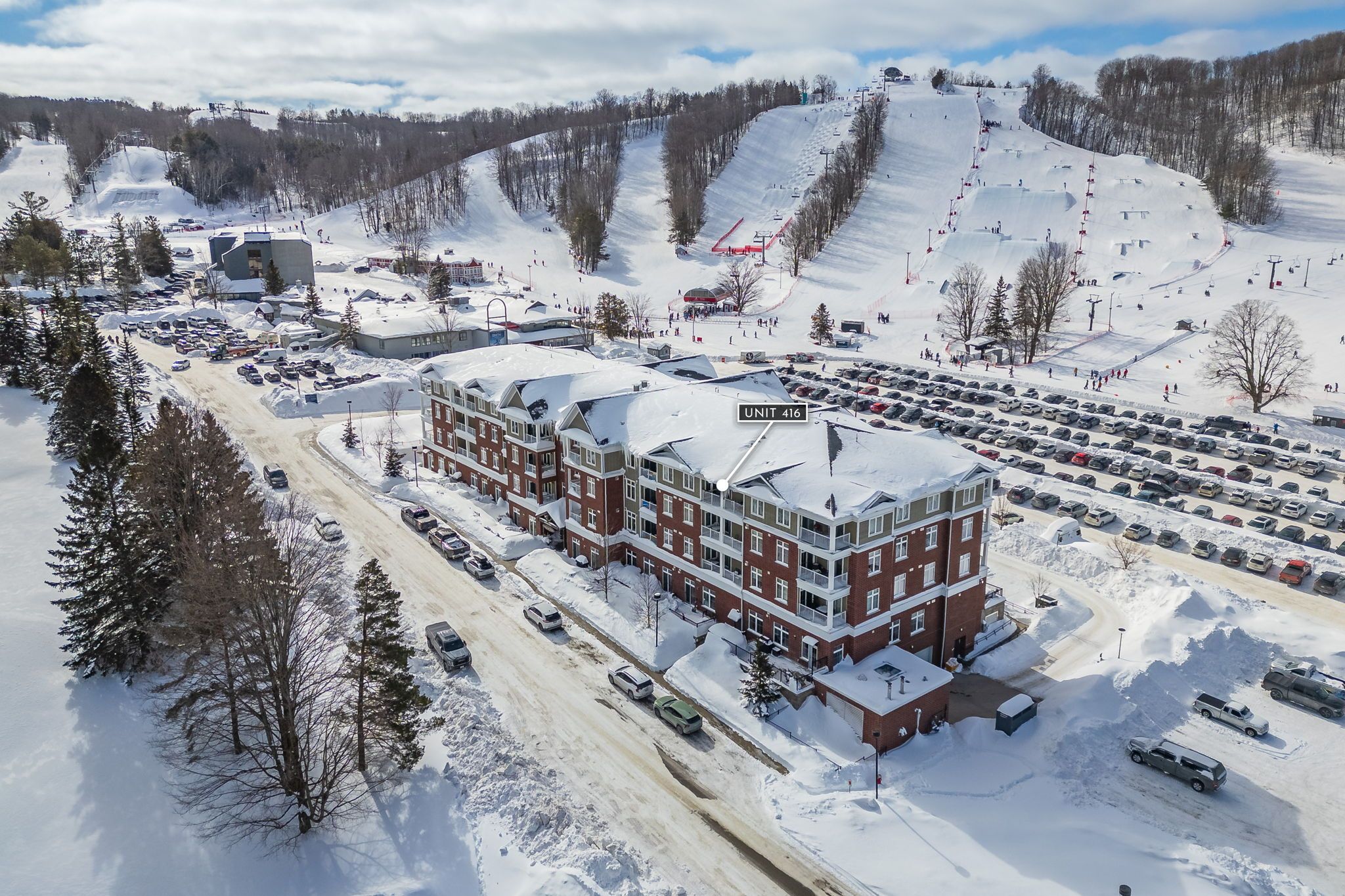 40 Horseshoe Boulevard 416
