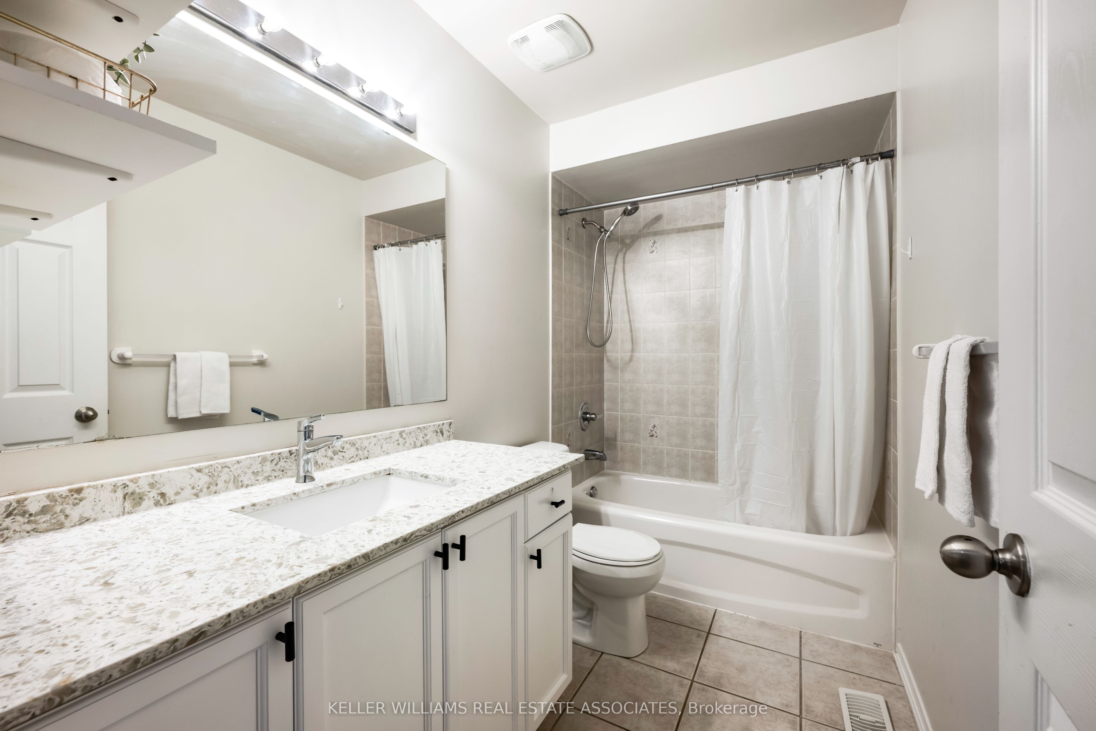 5255 Palmetto Place, #138