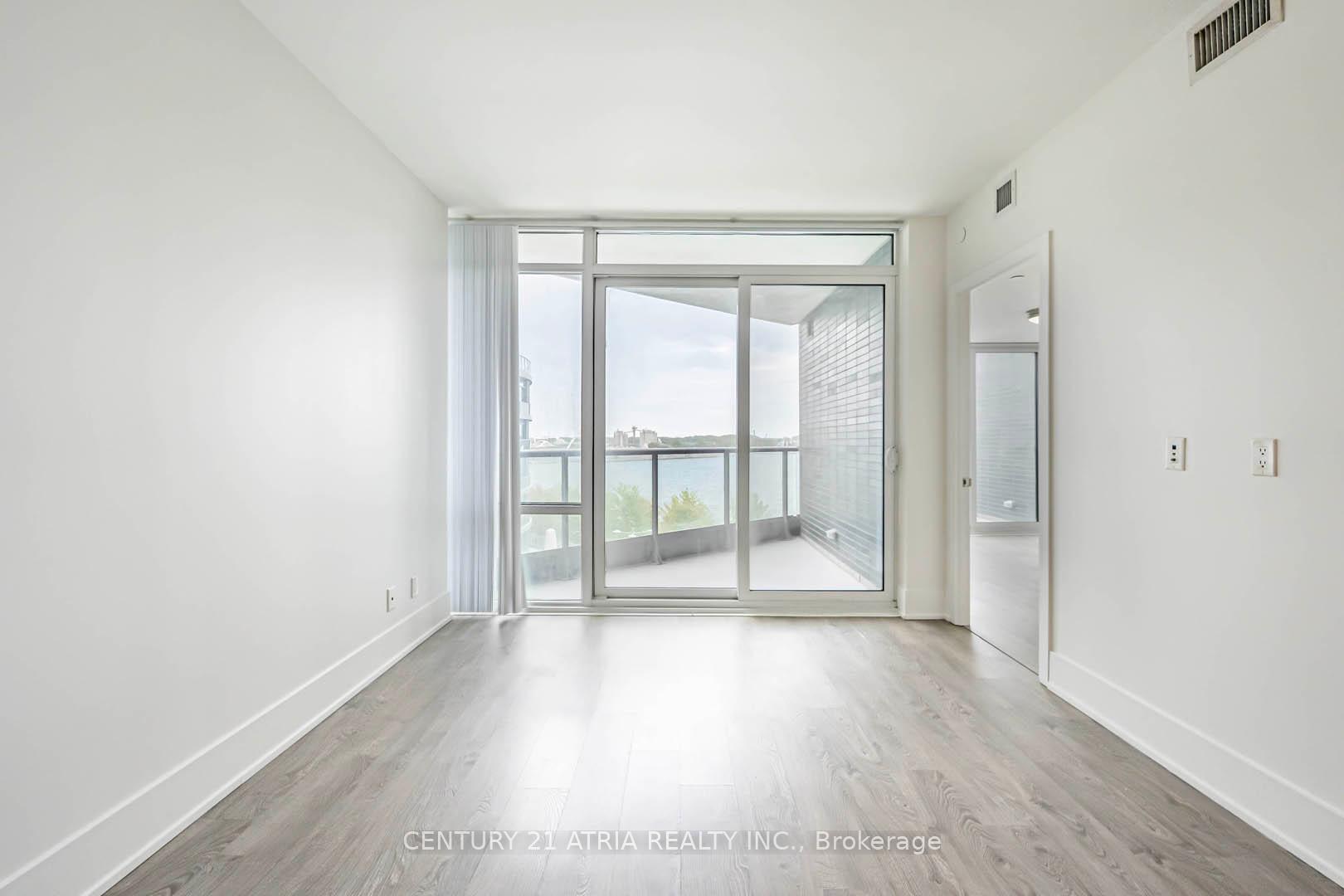 2 Bedrooms Condo at 1 Edgewater, Toronto For sale