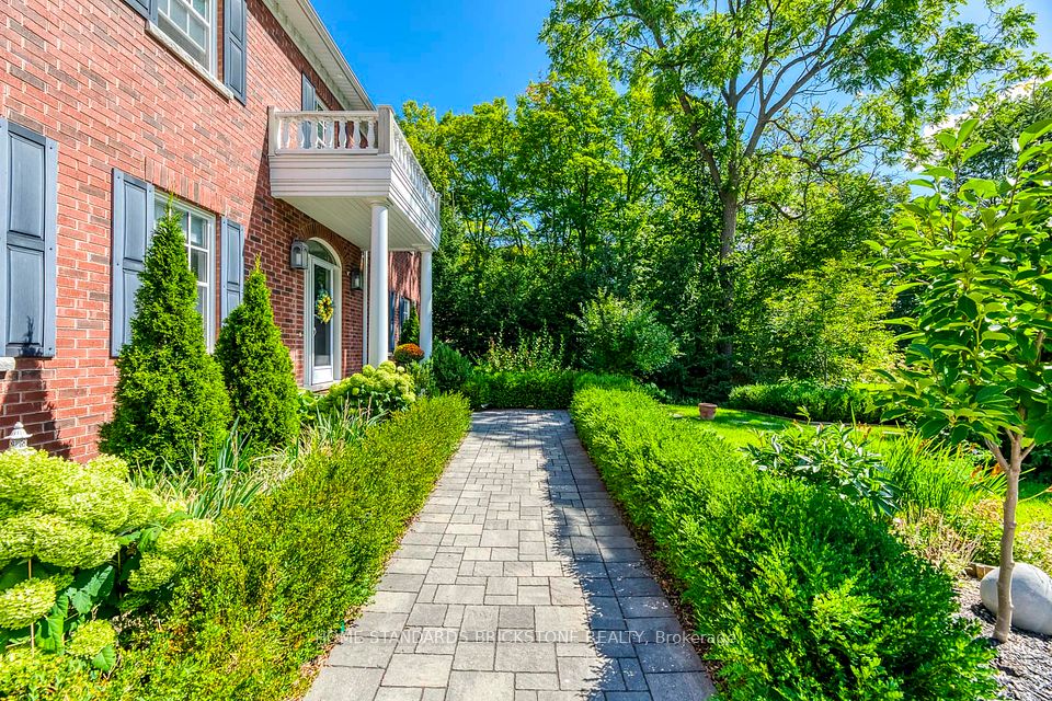215 Dock Road, Barrie, ON L4N 7S9