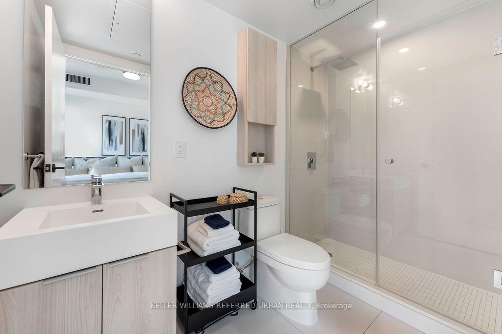 3 Bedrooms Condo at 35 Rolling Mills, Toronto For sale