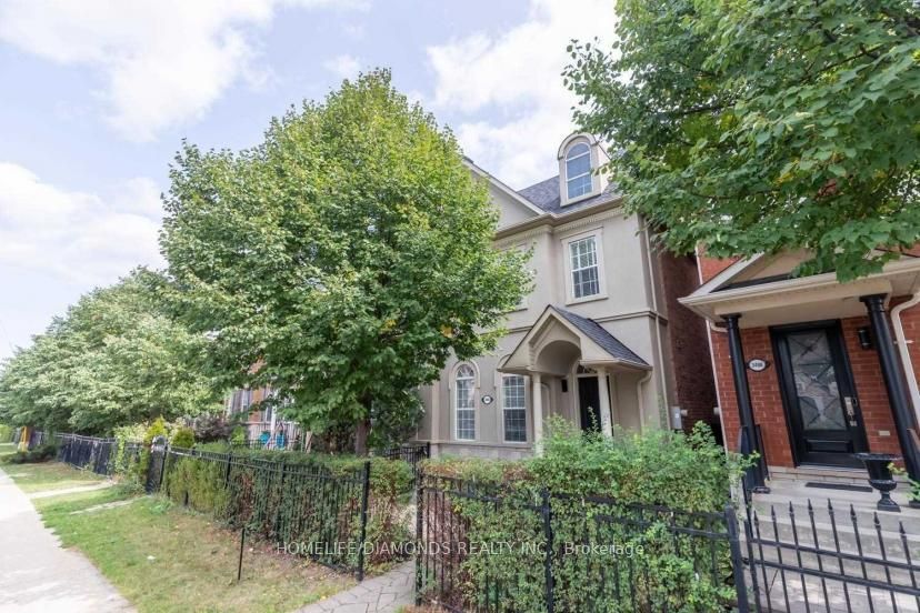 3486 EGLINTON