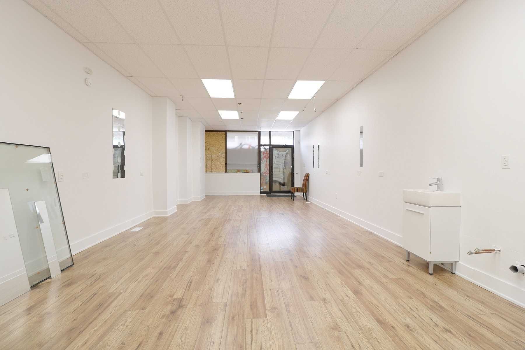 1230 King Street W