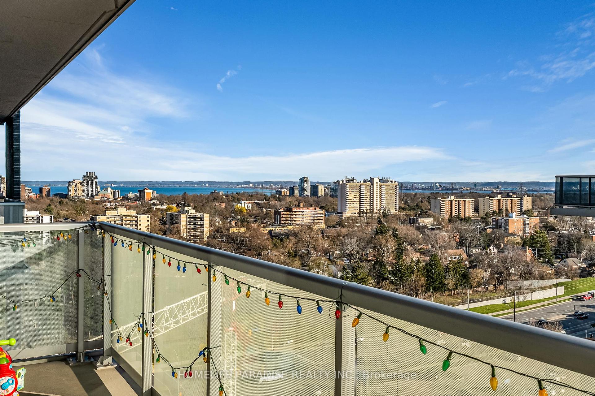 1 Bedroom Condo at 2087 Fairview,  Burlington For sale